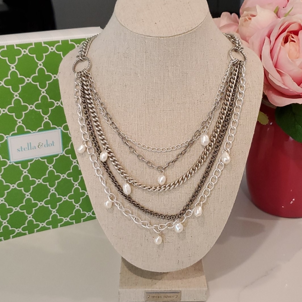 Stella & Dot Avery Chain and Pearl Necklace